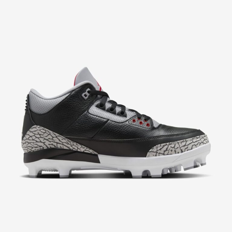 Air Jordan 3 Baseball Cleat 