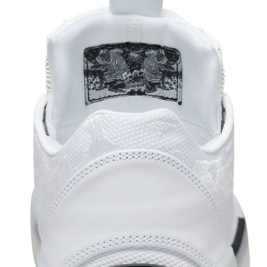 Air Jordan 39 "Sol" FQ0213-106