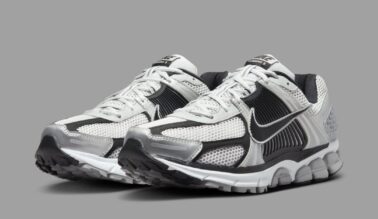 Nike Zoom Vomero 5 "Metallic Silver/Black" FJ4151-004