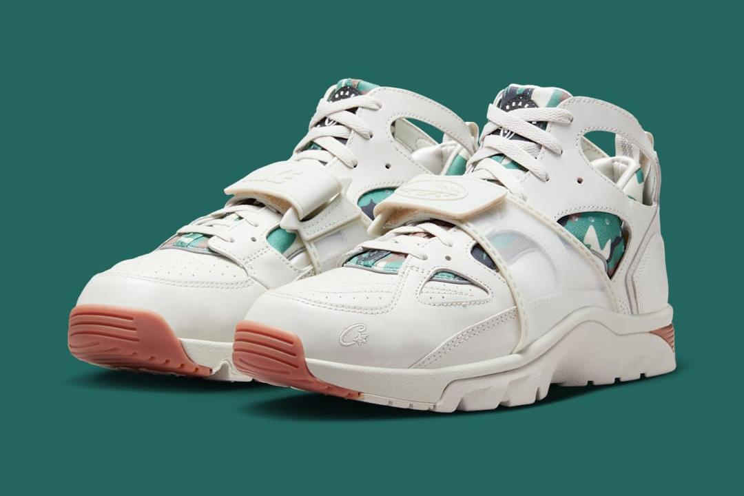 Nike huarache off white prix hotsell