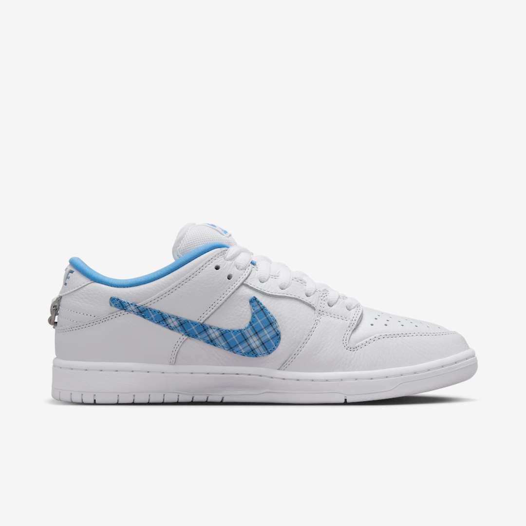 Nicole Hause x Nike SB Dunk Low "White/University Blue" FZ8802-100