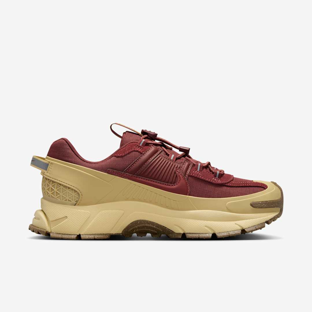 Nike Zoom Vomero 5 Roam WMNS HQ2181-700