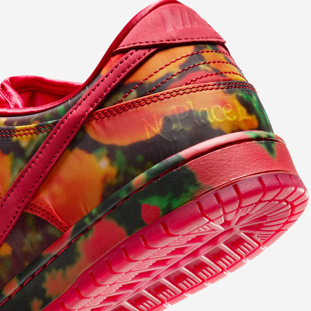 The Wizard of Oz x Nike SB Dunk Low "Red Slippers" FZ1291-600