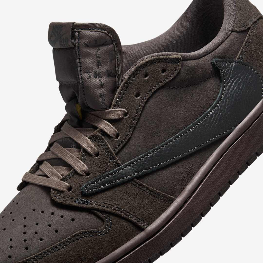 Travis Scott x Air Jordan 1 Low OG "Velvet Brown" DM7866-202