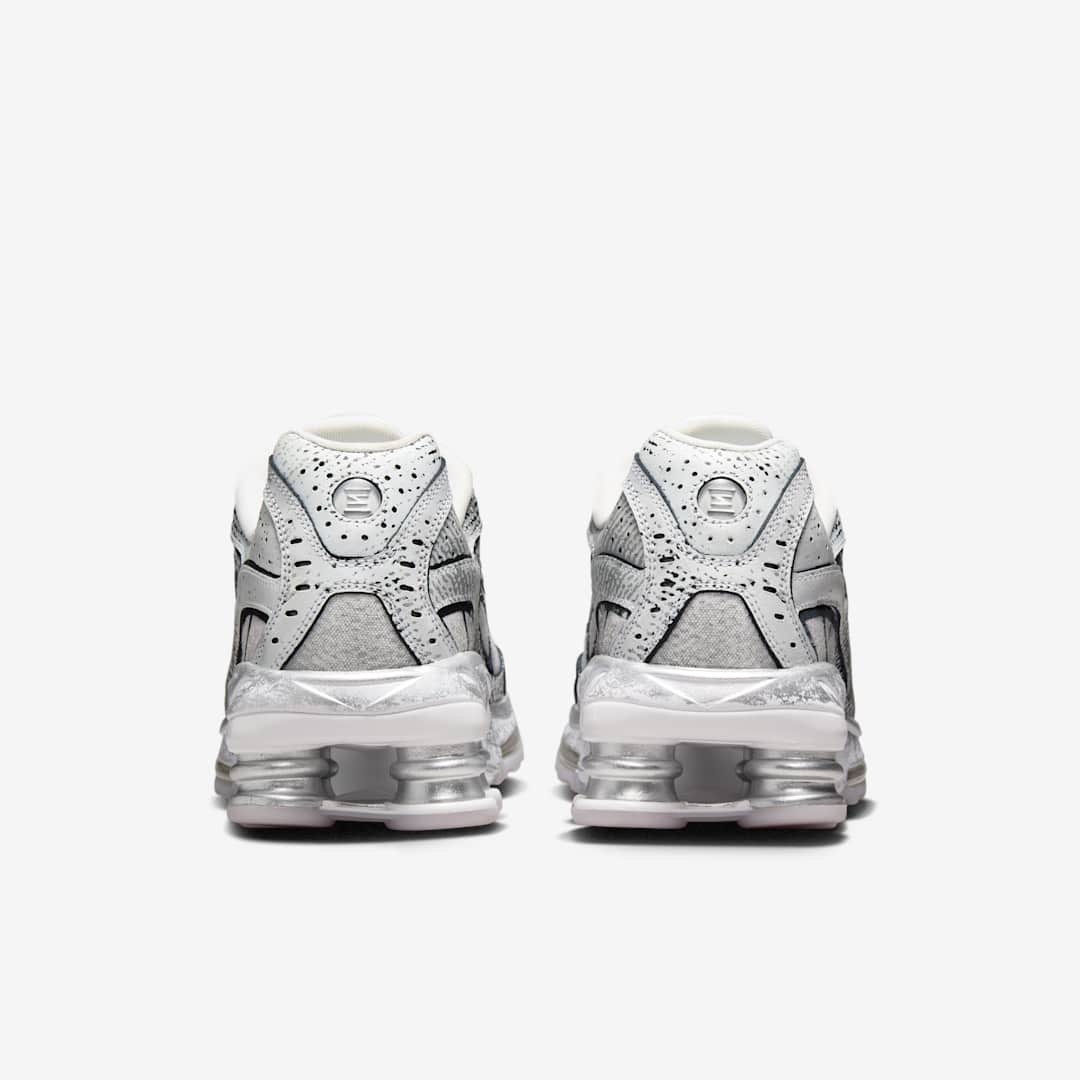 Nike Shox R4 IB8174-100