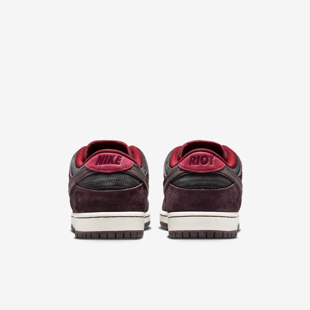 RIOT Skateshop x Nike SB Dunk Low "Dark Beetroot" FZ1289-200